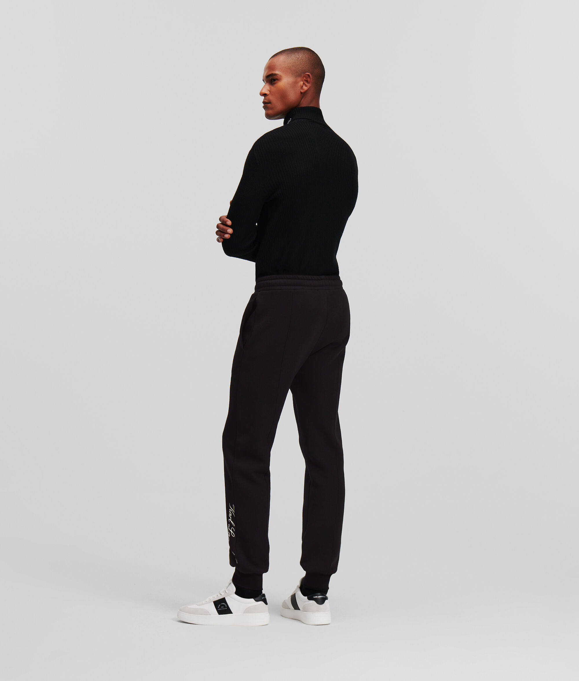 (image for) Sustainable HOTEL KARL PINTUCK JOGGERS